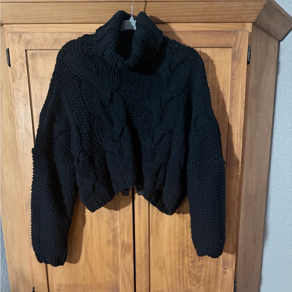 Trendy Black Turtleneck Cable Knit Sweater